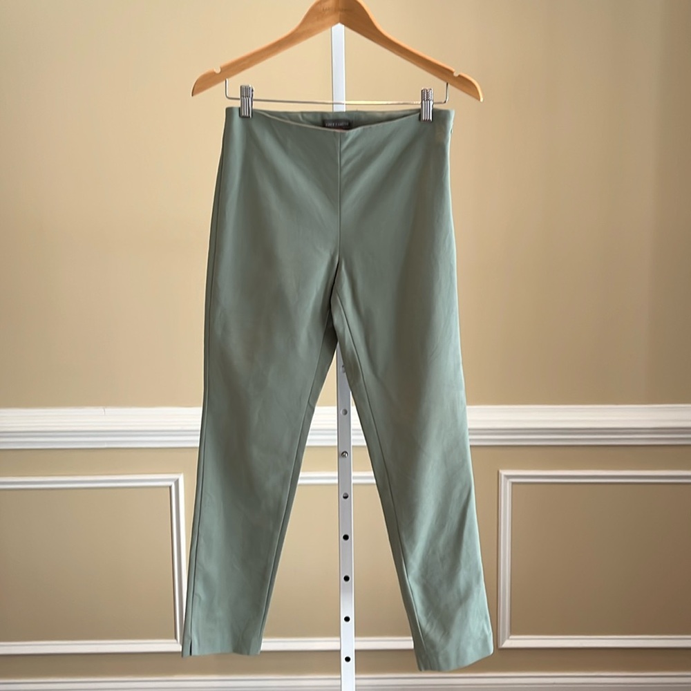 Vince Camuto Green Capri Pants Size 6 Petite